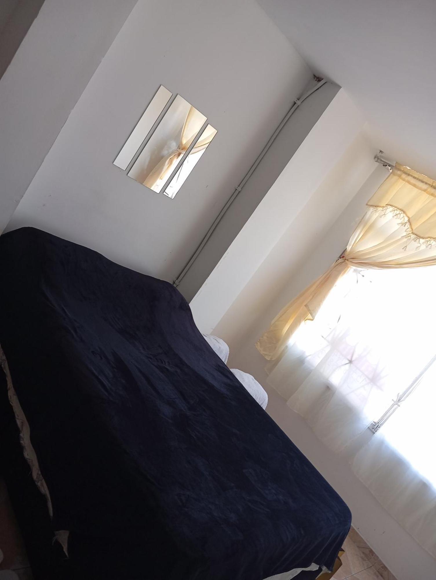 Habitación en casa particular Medplus